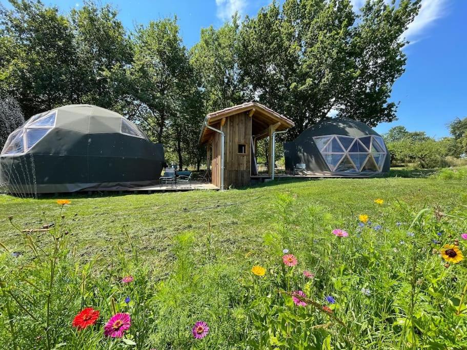 Dome Insolite Lichen Jacuzzi Et Petits-Dejeuners Inclus Gondrin ภายนอก รูปภาพ